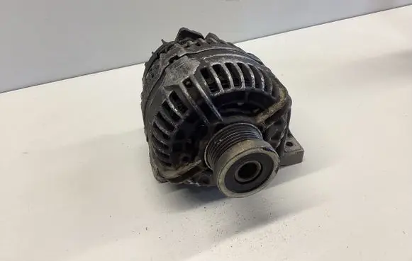 Volvo XC90 Generator/alternator 30667787
