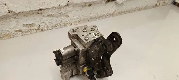 Mercedes-Benz GLE (W166 - C292) Active stabilizer control/valve assembly A1663201158
