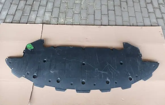 Tesla Model S Plaid Engine splash shield/under tray 156470100C