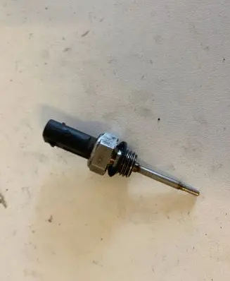 Volkswagen Polo V 6R Intake air temperature sensor 03N906081A
