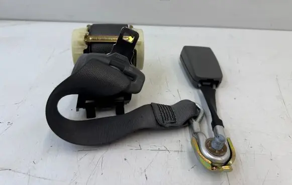 Mercedes-Benz S AMG W221 Middle seatbelt (rear) A2218602585