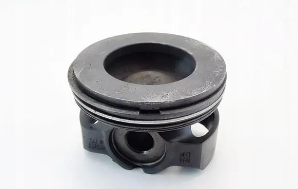 Renault Master III Piston 1100286