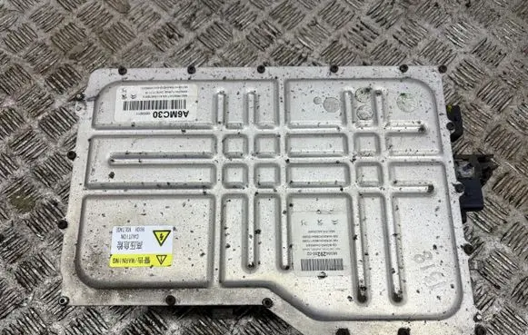 Peugeot 508 II Voltage converter inverter 9838429280
