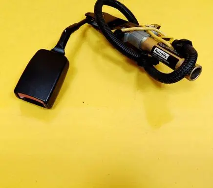 Ford Puma Front seatbelt buckle 104829R