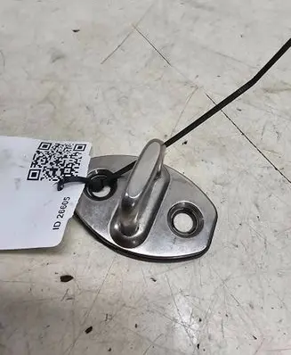 Audi A6 C7 Front door lock loop/hook striker 4H0837033