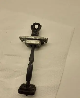 Honda FR-V Rear door check strap stopper