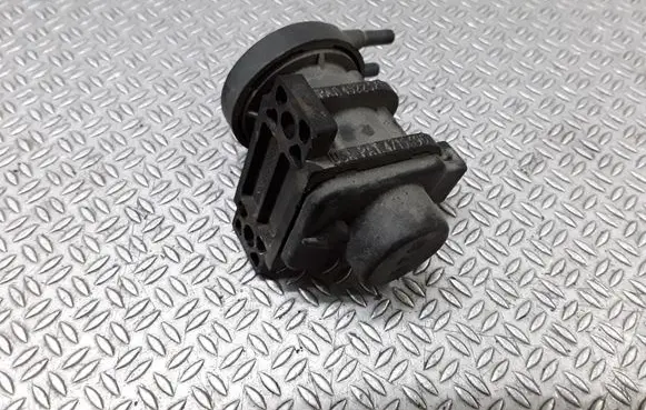 Opel Frontera B Turbo solenoid valve 4522371