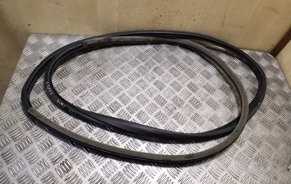 Audi A3 S3 8L Front door rubber seal 8L3831721A 8L3831721A79R