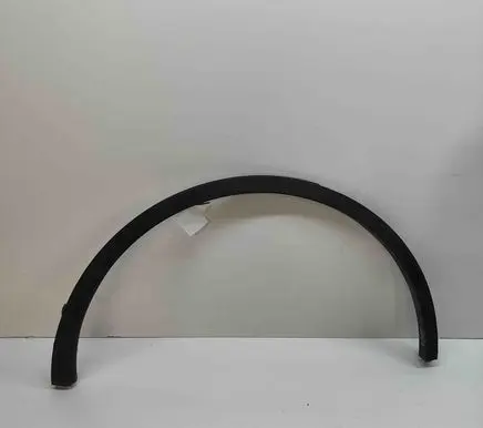 Tesla Model Y Fender trim (molding) 165869800A