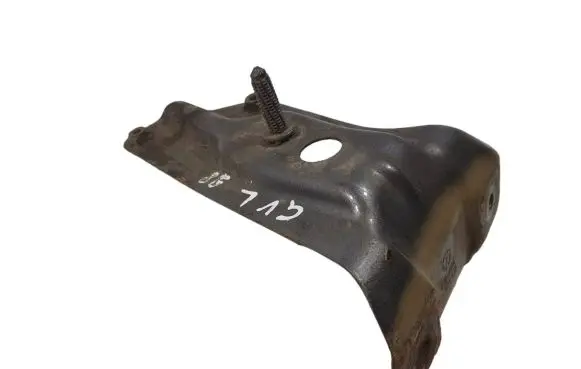Volkswagen Jetta V Fender mounting bracket 1K6821135