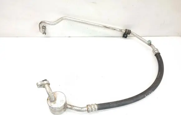 Air conditioning (A/C) pipe/hose
