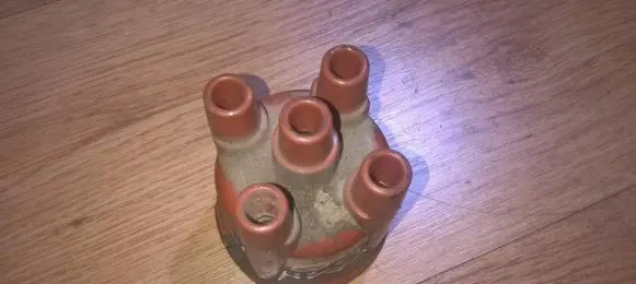 Ford Transit Spark distributor cap 