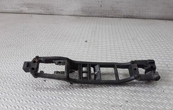 Rear door exterior handle/bracket