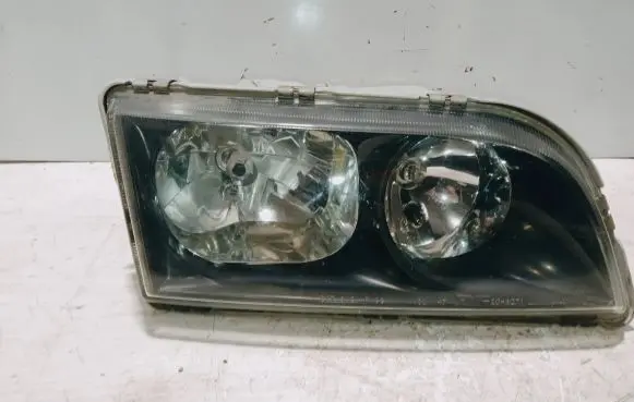 Volvo S40, V40 Headlight/headlamp 20A271B