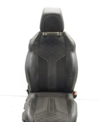 Peugeot 2008 II Front driver seat