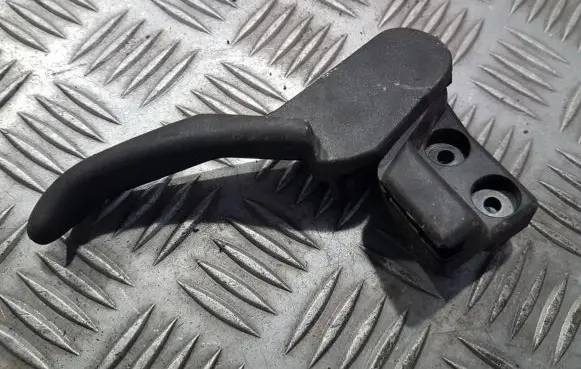 Volkswagen PASSAT B5 Engine bonnet (hood) release handle 3b1823533