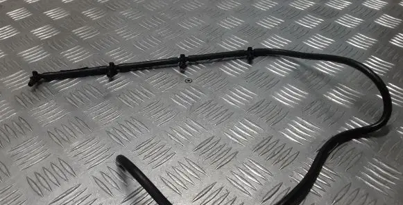 Mercedes-Benz Vito Viano W639 Fuel return line/hose A6510700132