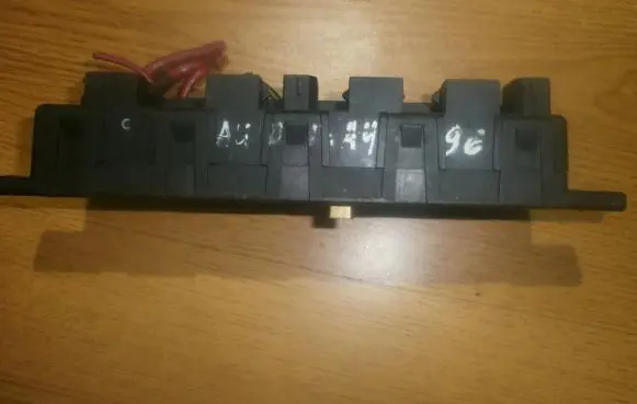 Audi A4 S4 B5 8D Fuse box set 4a0941822