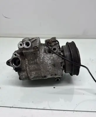 Volkswagen PASSAT B5.5 Air conditioning (A/C) compressor (pump) 8D0260808 4472208182 10E25312