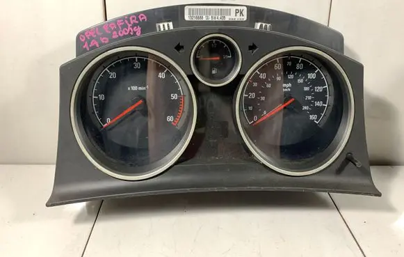 Opel Zafira B Speedometer (instrument cluster) 13216688