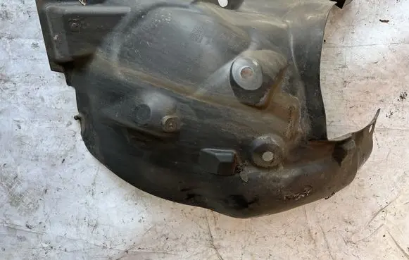 Renault Clio IV Front arch 638427803R