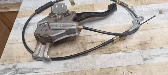 Hyundai Grandeur Handbrake/parking brake lever assembly 