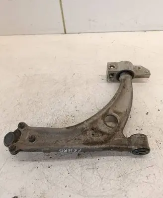 Volkswagen PASSAT B6 Front lower control arm/wishbone