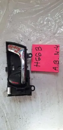 Subaru Legacy Front door exterior handle 