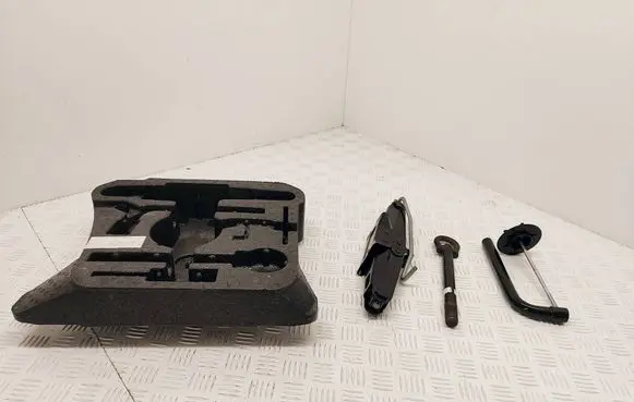 Renault Talisman Tool set 997509947R