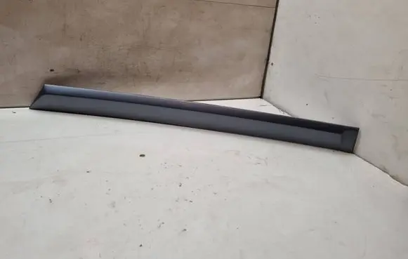 Opel Astra H Rear door trim (molding) 24461102