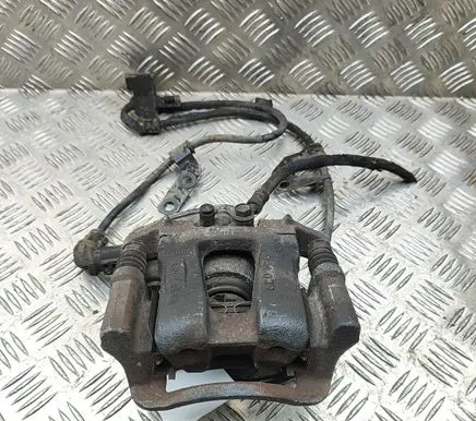 Hyundai i40 Rear brake caliper 582103Z760