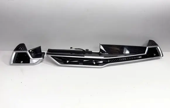BMW X5 G05 Dashboard glove box trim 9634830 9634826