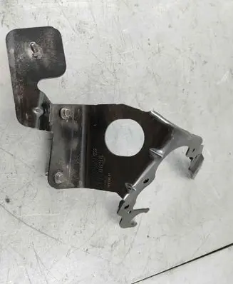 Volvo XC60 Radiator mount bracket 31380898