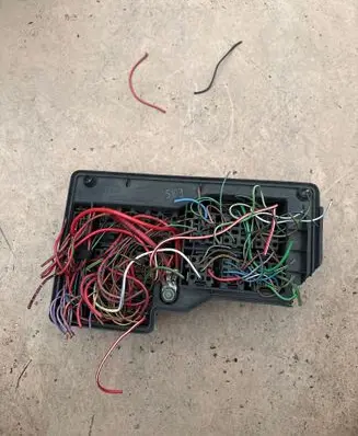 BMW 3 E36 Fuse box set 1387590