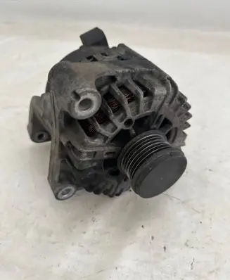 BMW 1 F20 F21 Generator/alternator 8578608 FG18S141 2622129A