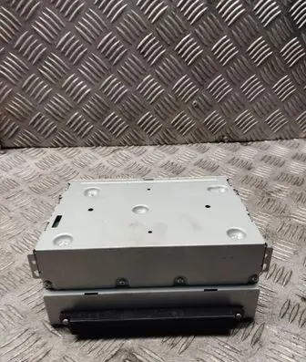 Volvo S60 Radio/CD/DVD/GPS head unit 31328970aa