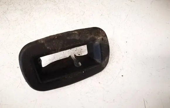 Volkswagen Touran I Rear seat side bottom trim 1T0883617