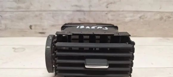 Toyota Avensis T250 Dash center air vent grill 