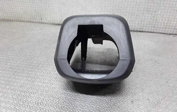 Mitsubishi Grandis Steering wheel column trim
