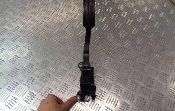 Chevrolet Epica Accelerator pedal position sensor 96408078