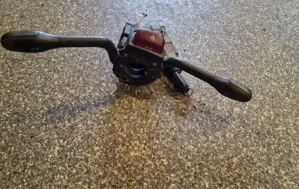 Volkswagen PASSAT B4 Ignition lock