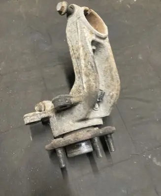 Ford Mondeo Mk III Front wheel hub spindle knuckle