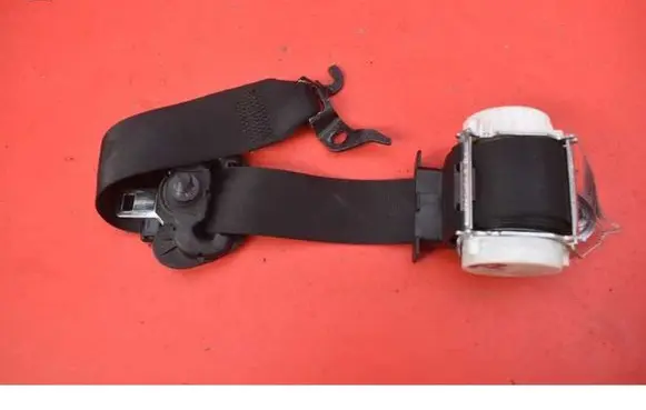 BMW 3 E90 E91 Front seatbelt 33059849