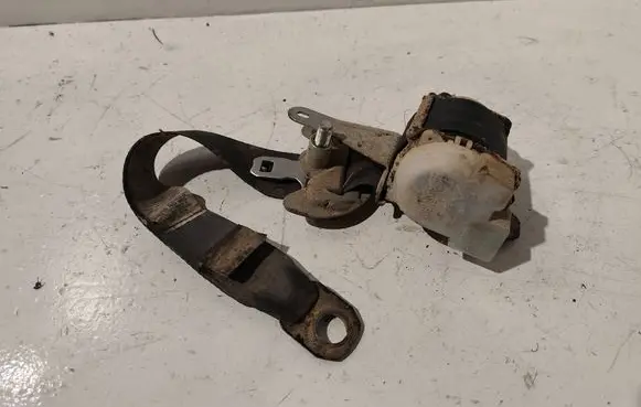 Toyota RAV 4 (XA30) Rear seatbelt 7Q2430 614553