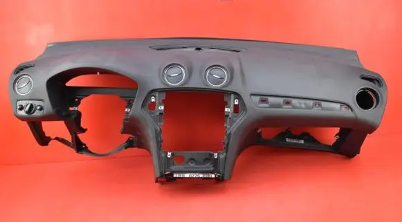 Ford Mondeo MK IV Dashboard