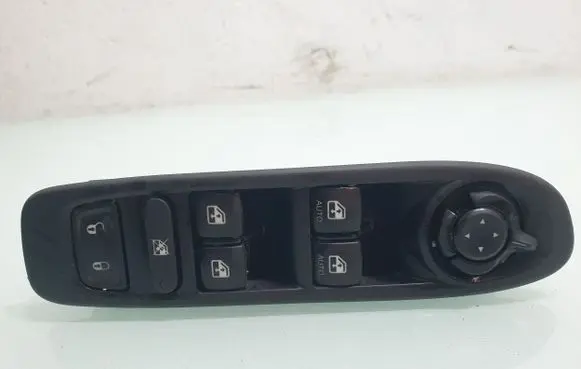 Jeep Compass Electric window control switch P6BZ27LXHAA