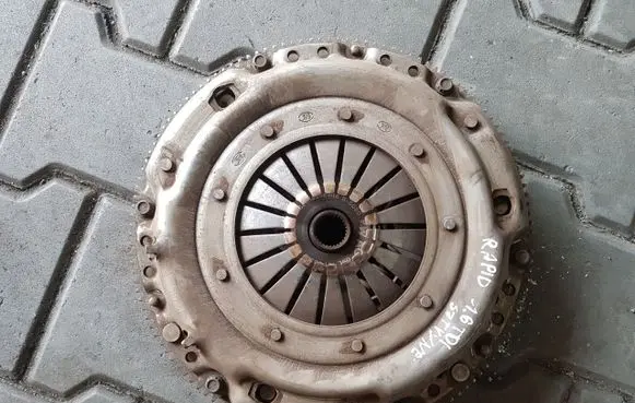 Skoda Rapid (NH) Clutch set kit 037105237C