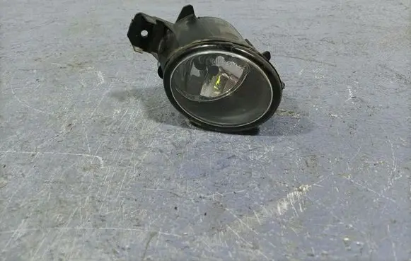 Nissan King Cab, Navara Front fog light 261508992A