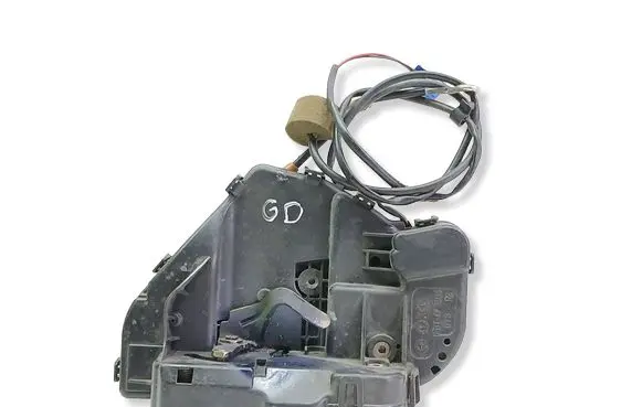 Mercedes-Benz C W203 Rear door lock 