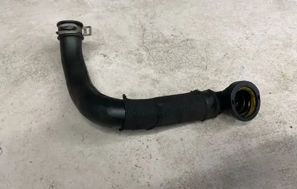 Ford Mondeo MK IV Breather hose/pipe 6G9Q6A886BC